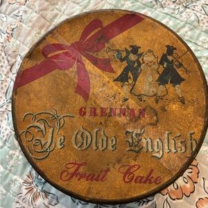 Vintage Gold and Red 'Ye Olde English' Fruit Cake Tin by Vintage